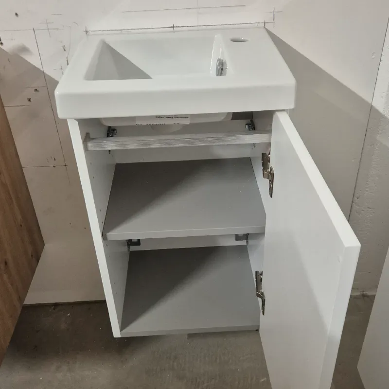 OUTLET: Quadro Bad Slim 40 cm Baderomsmøbel Blank Hvit - Utstilling