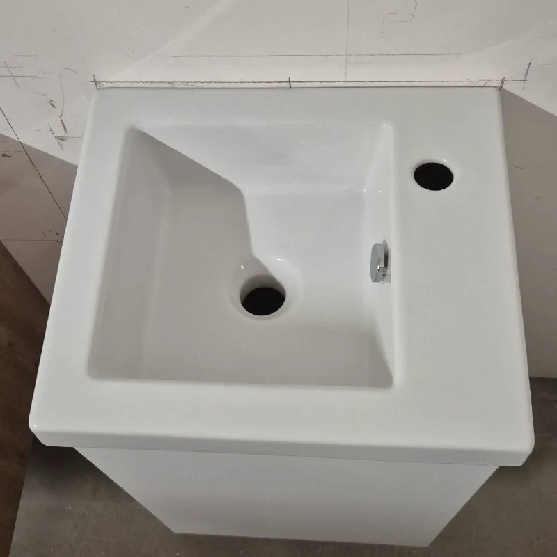 OUTLET: Quadro Bad Slim 40 cm Baderomsmøbel Blank Hvit - Utstilling