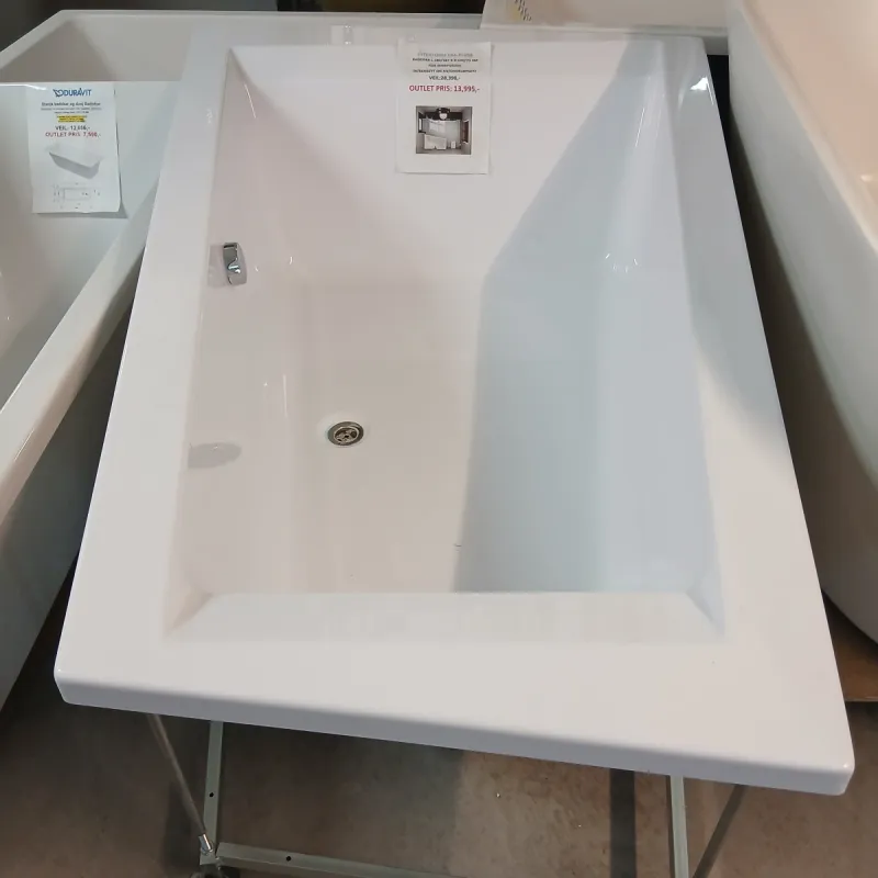 OUTLET: Interform Era Pluss Hjørnebadekar 180/187 x 120/70 cm