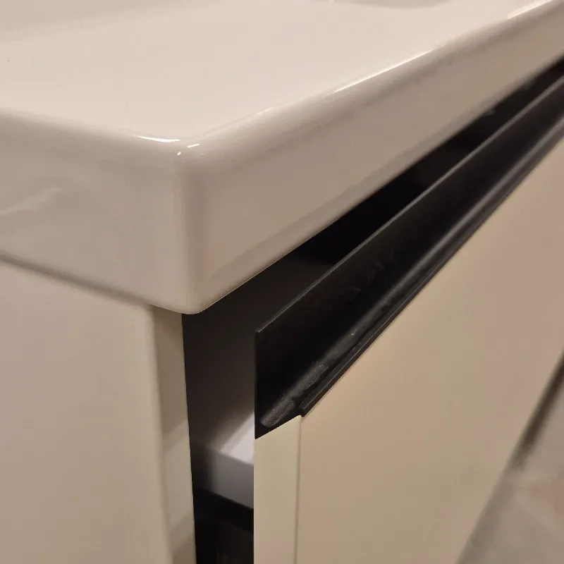 OUTLET: INR Viskan Grip 100 cm Baderomsmøbel Hvit - Utstilling