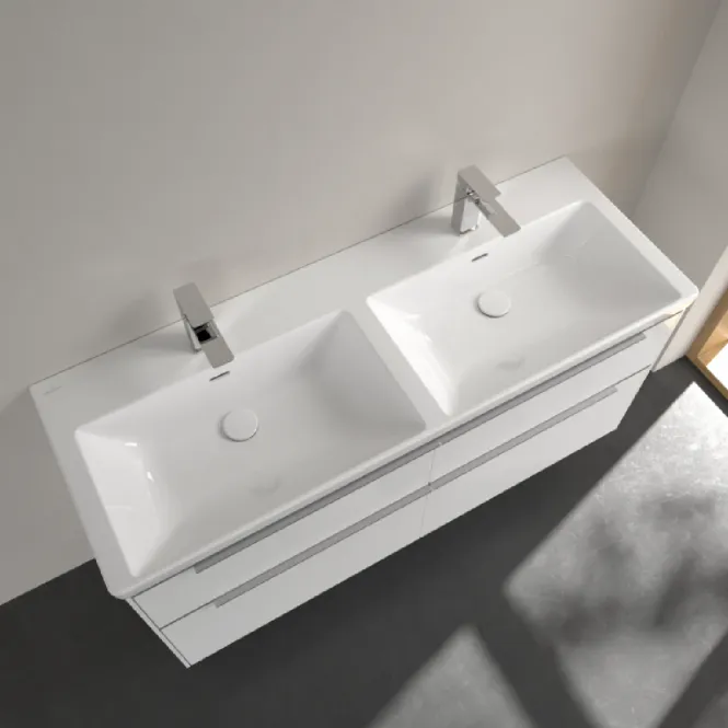 Hovedbilde Villeroy & Boch Subway 3.0 dobbel møbelservant 130 cm med kranhull
